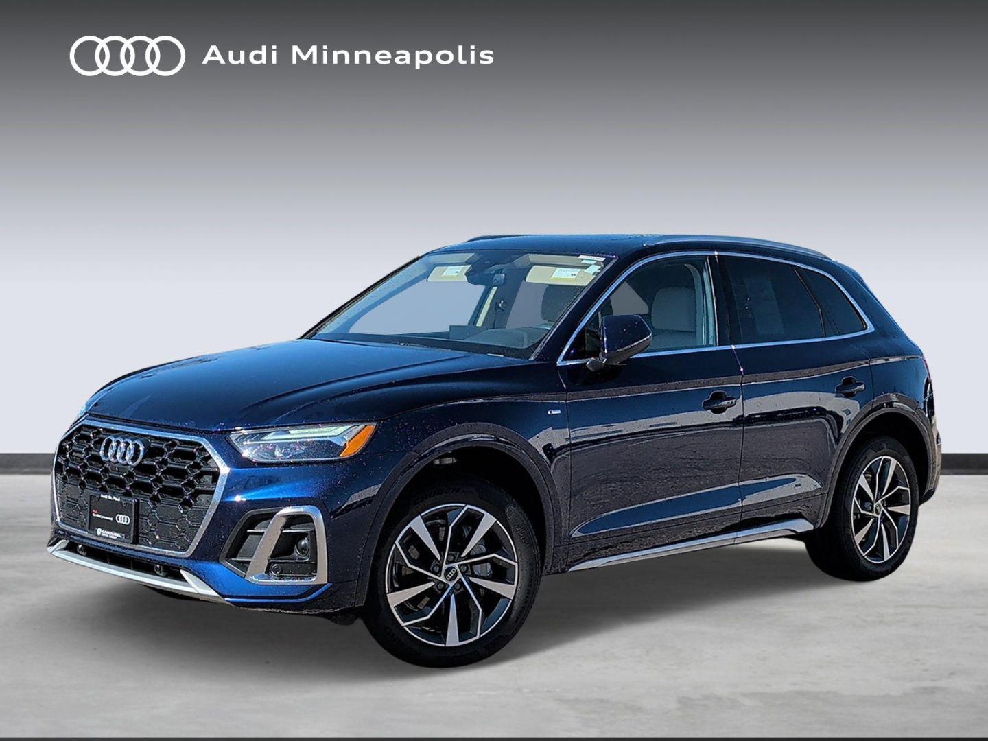 2023 Audi Q5 45 Premium Plus's photo
