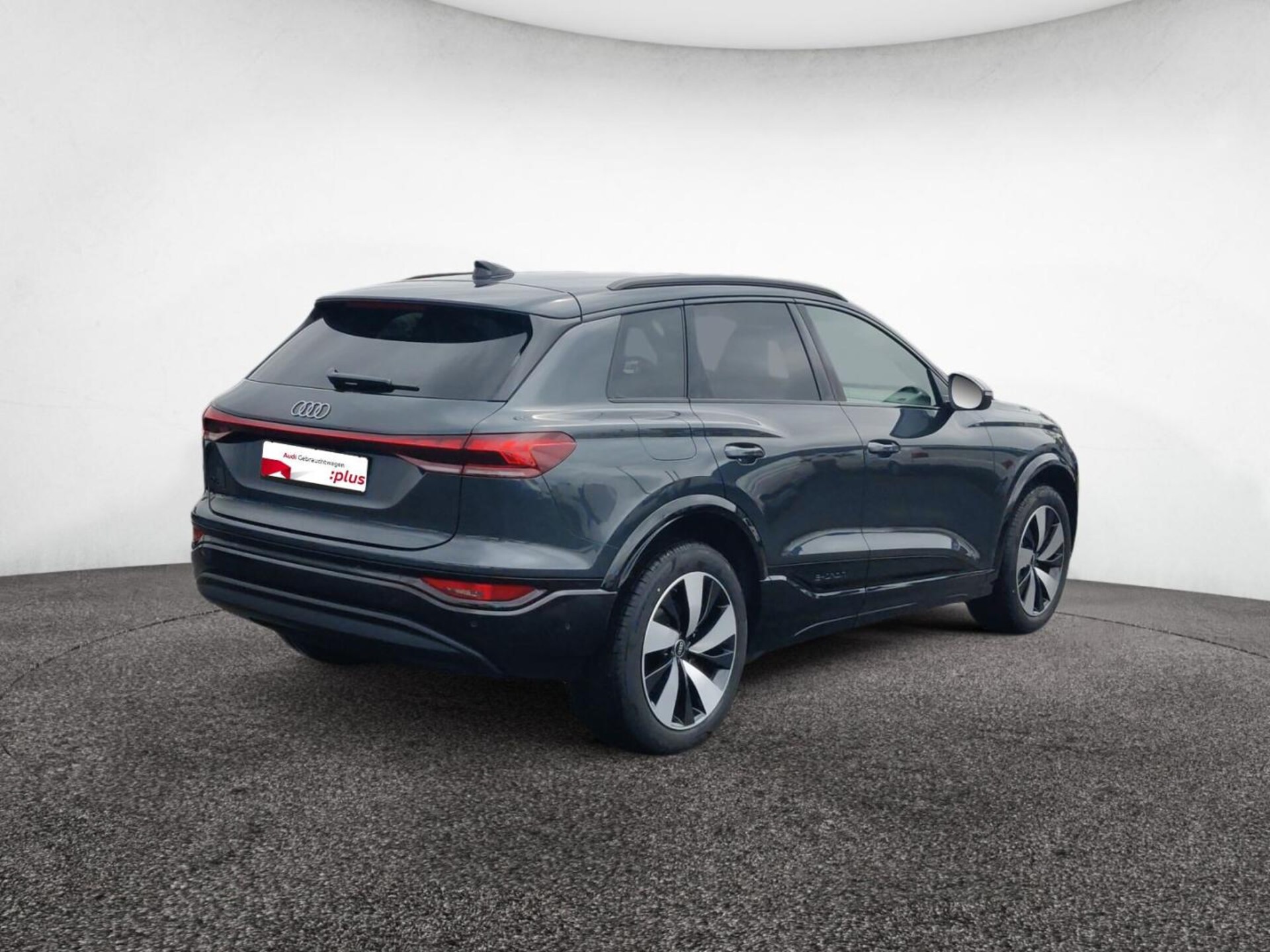 Audi Q6 SUV e-tron