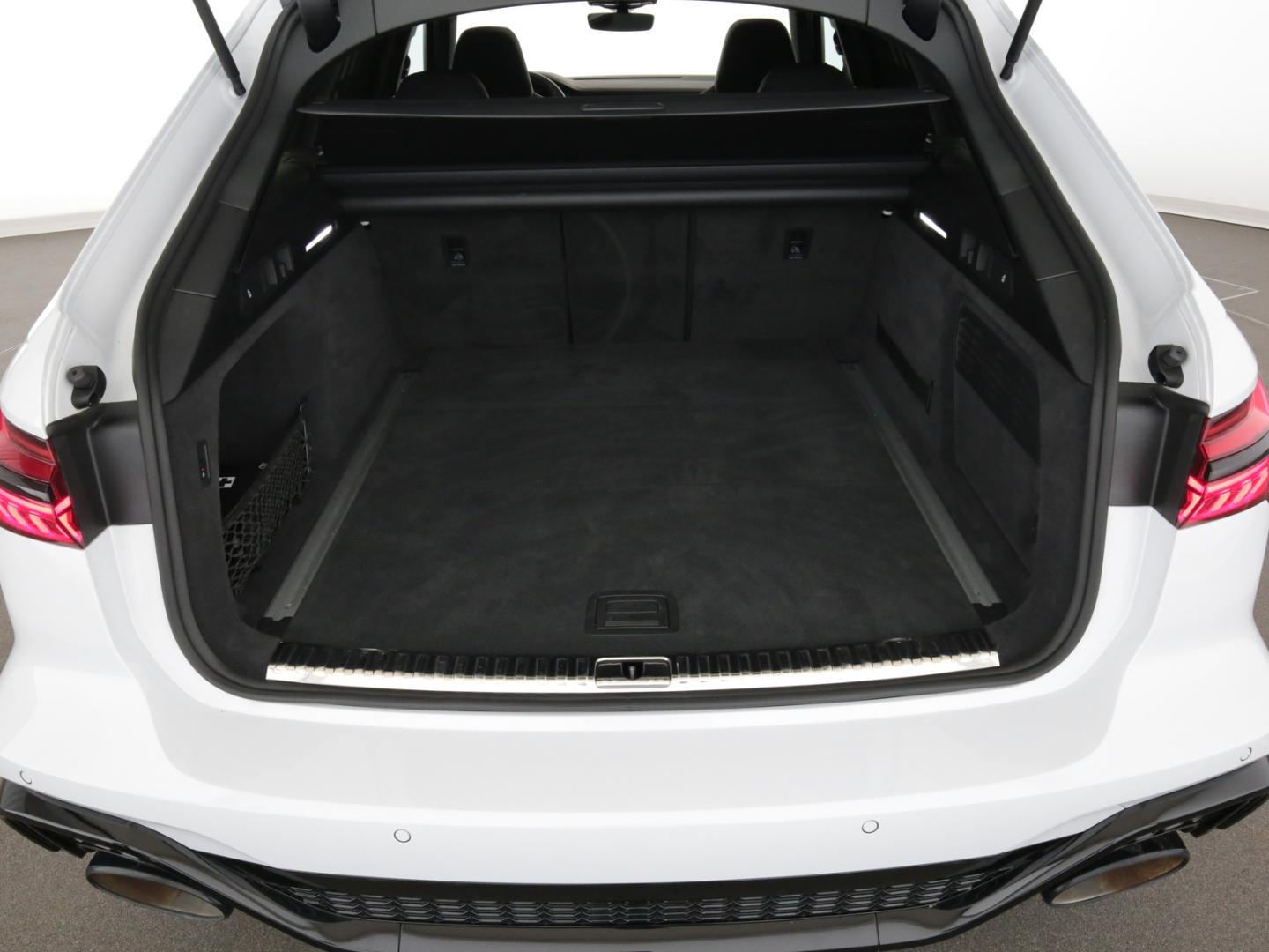 Image about Audi RS 6 Avant performance TFSI quattro tiptronic