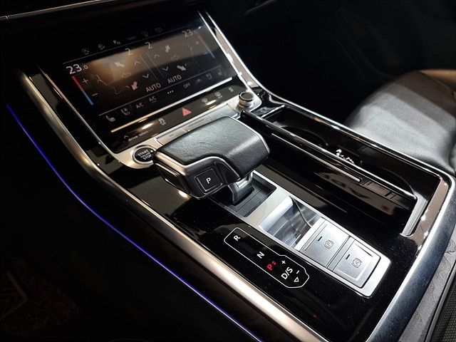 Audi Q7 45 TDI quattro Premium 170 231 kW hp tiptronic 10