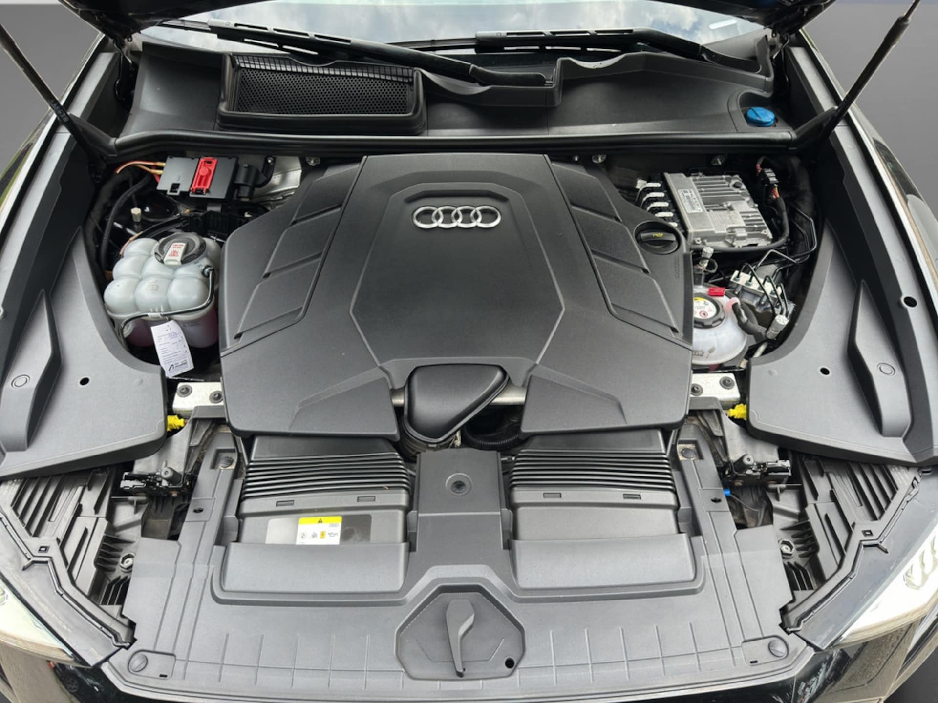 Audi Q8 SUV TFSI e