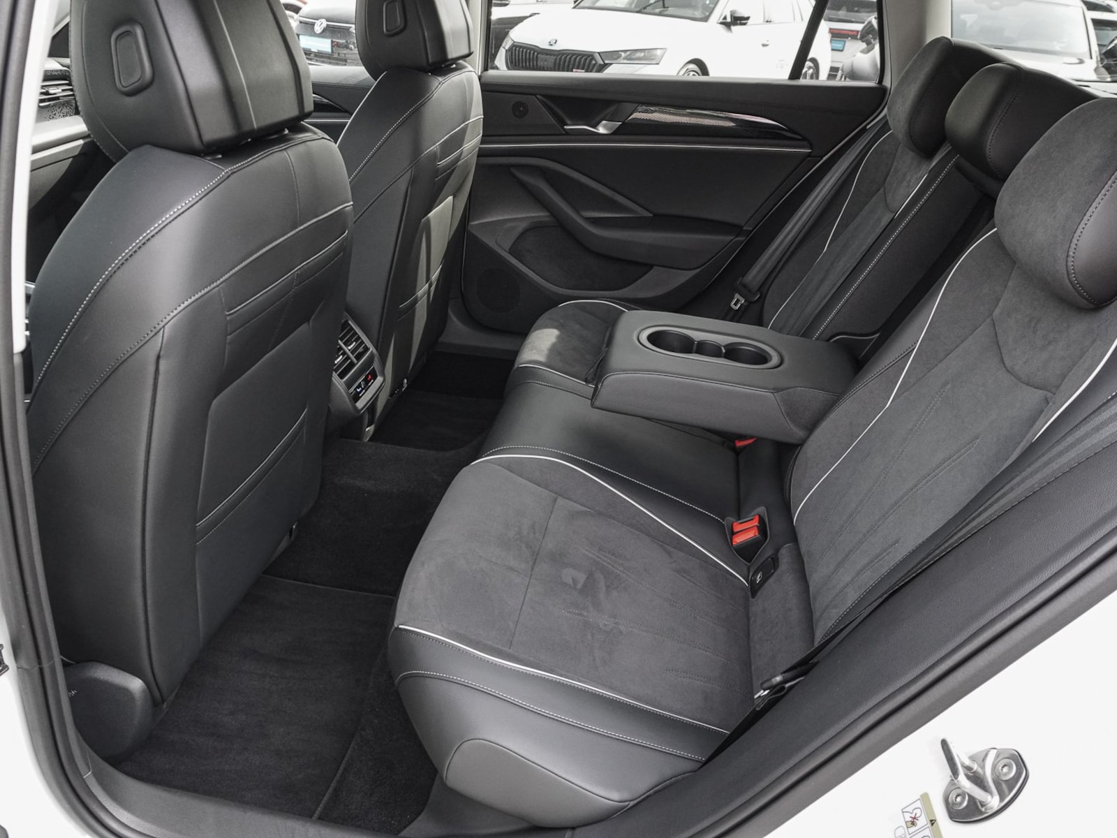 Volkswagen Passat – Bild 17