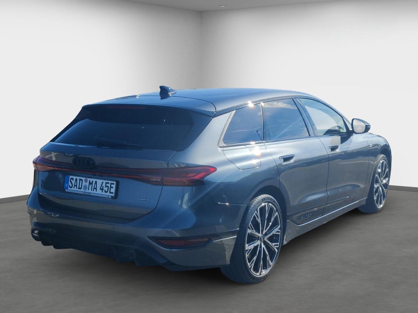 Bild über Audi A6 Avant e-tron S line business e-tron quattro 315 kW - für weitere Informationen kontaktieren Sie den Audi Partner