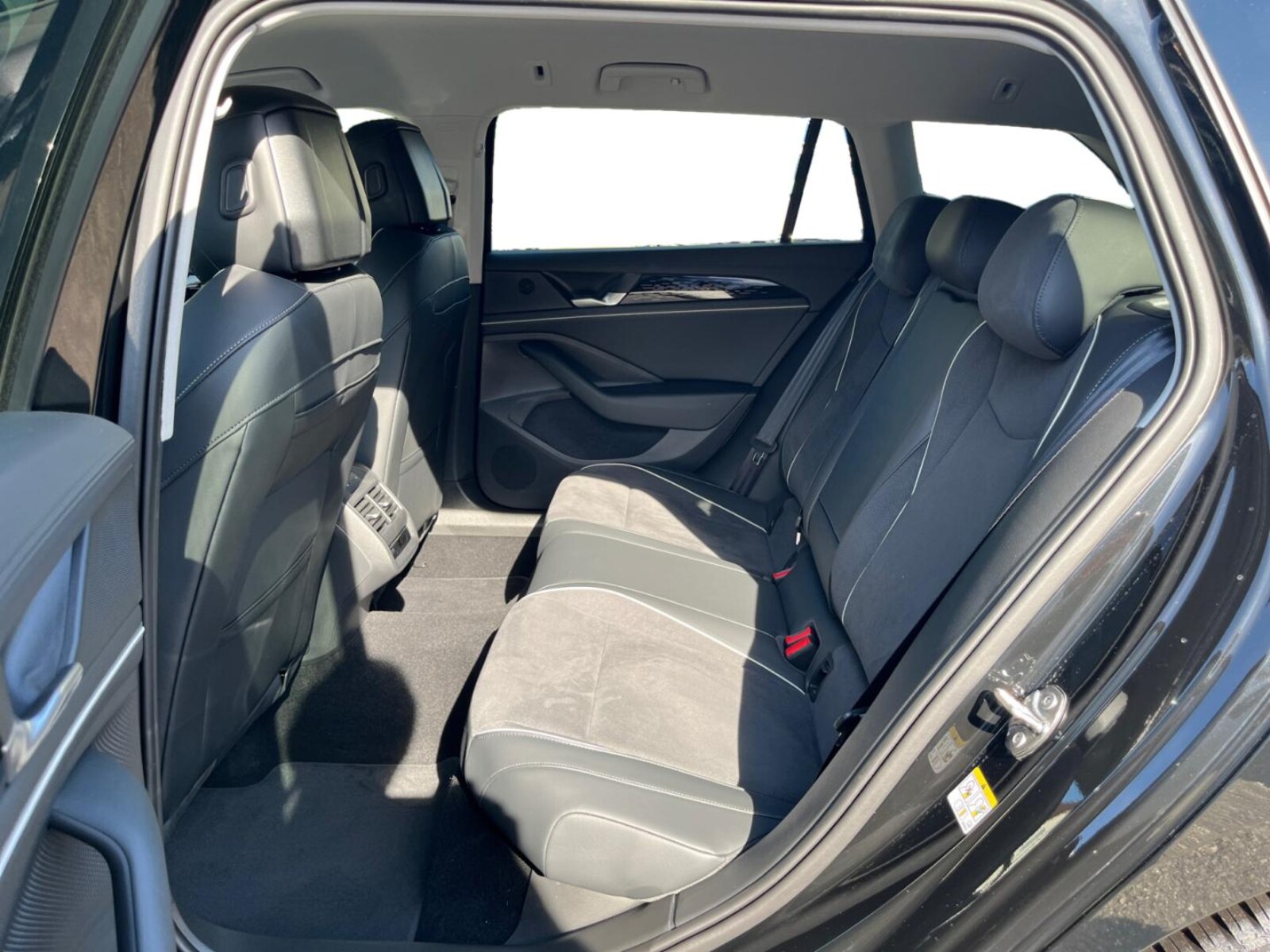 Volkswagen Passat – Bild 10