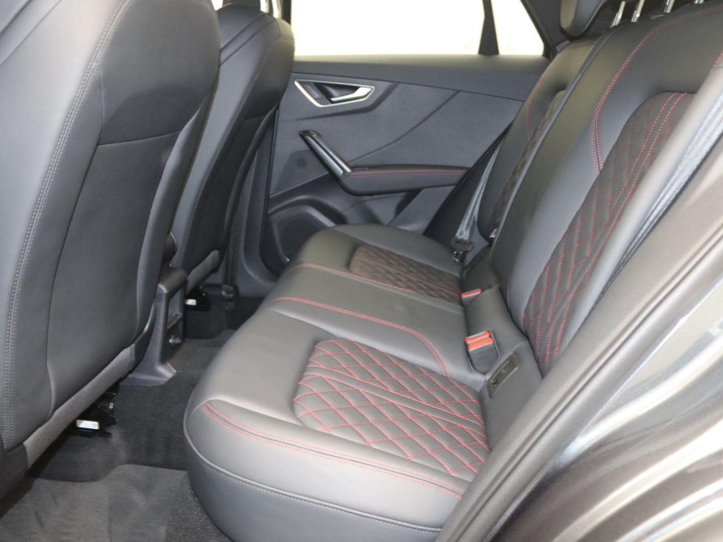 Bild über Audi Q2 S line 35 TFSI S tronic - für weitere Informationen kontaktieren Sie den Audi Partner