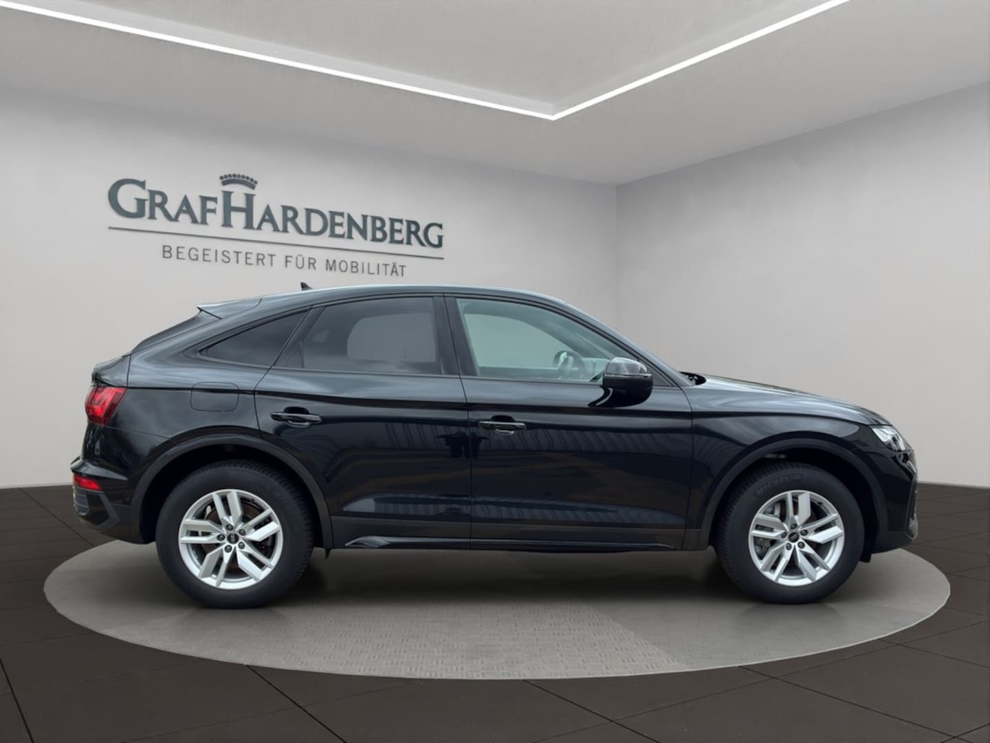 Bild über Audi Q5 Sportback 40 TDI quattro S tronic - für weitere Informationen kontaktieren Sie den Audi Partner