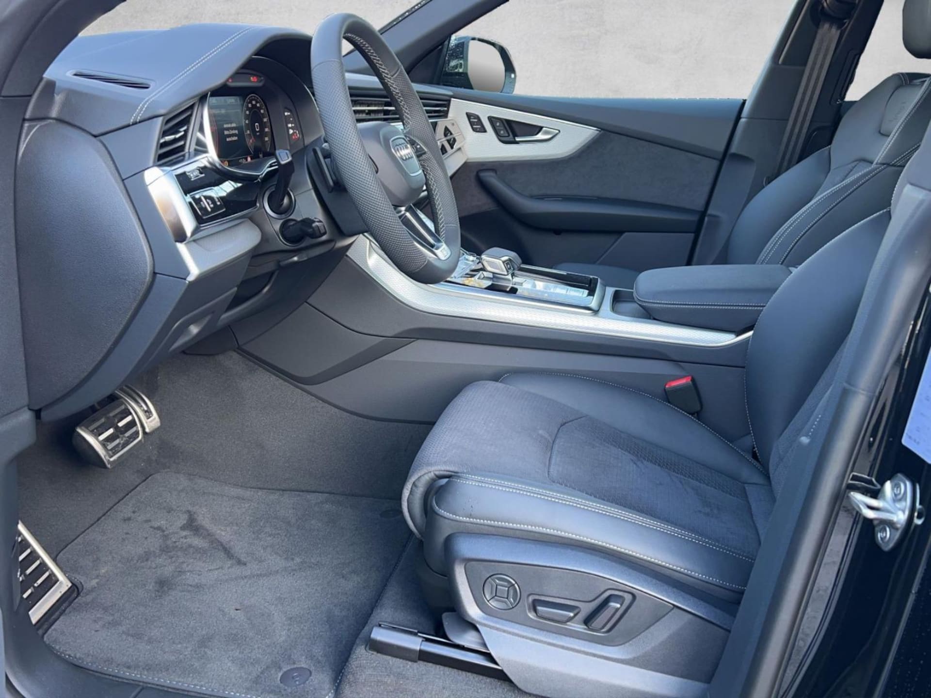 Audi Q8 SUV
