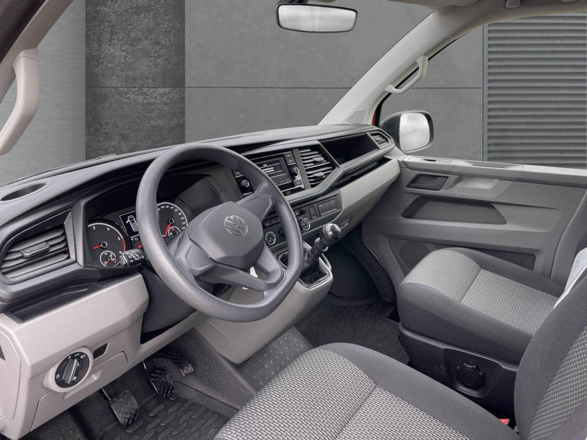 Volkswagen T6.1 Transporter Kasten langer Radstand