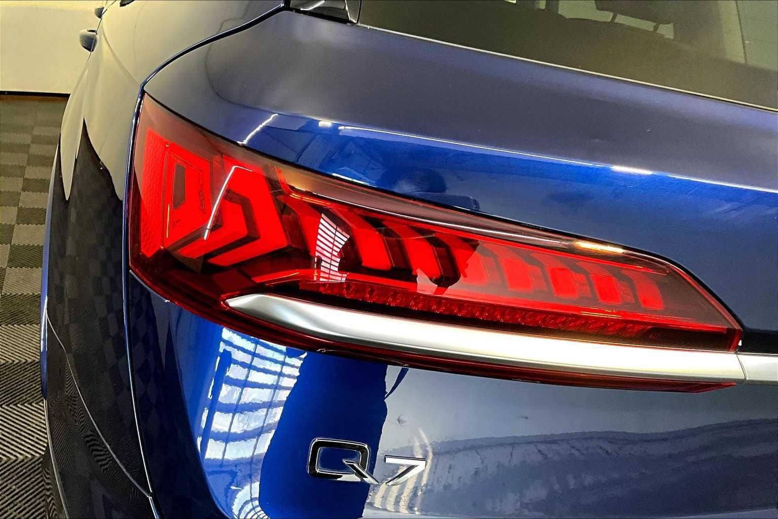 2022 Audi Q7 Premium Plus - Photo 28