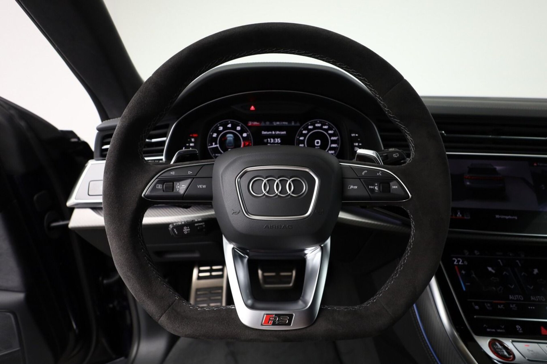 Audi RS Q8 SUV performance
