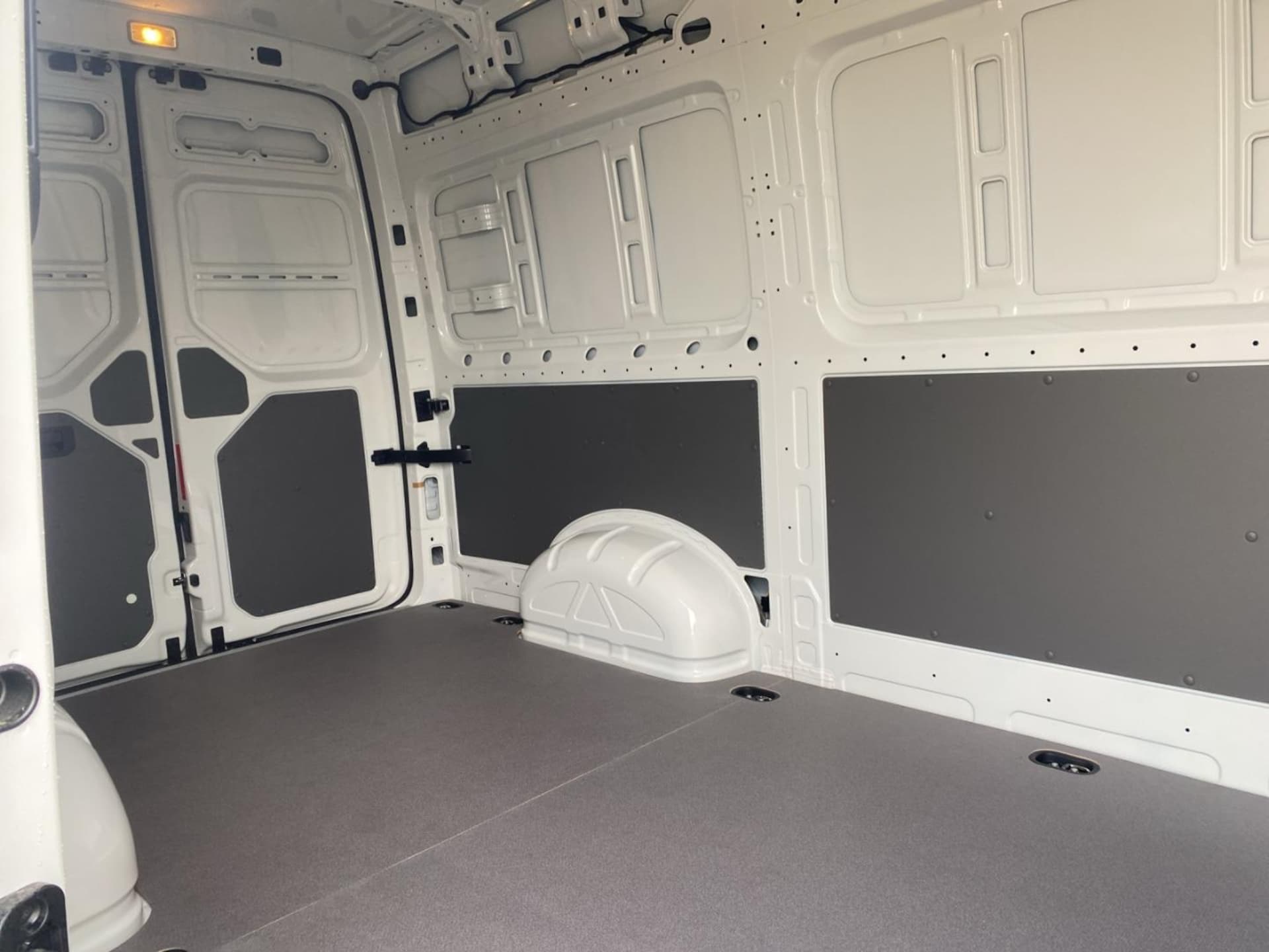 Volkswagen Crafter Kasten mittlerer Radstand