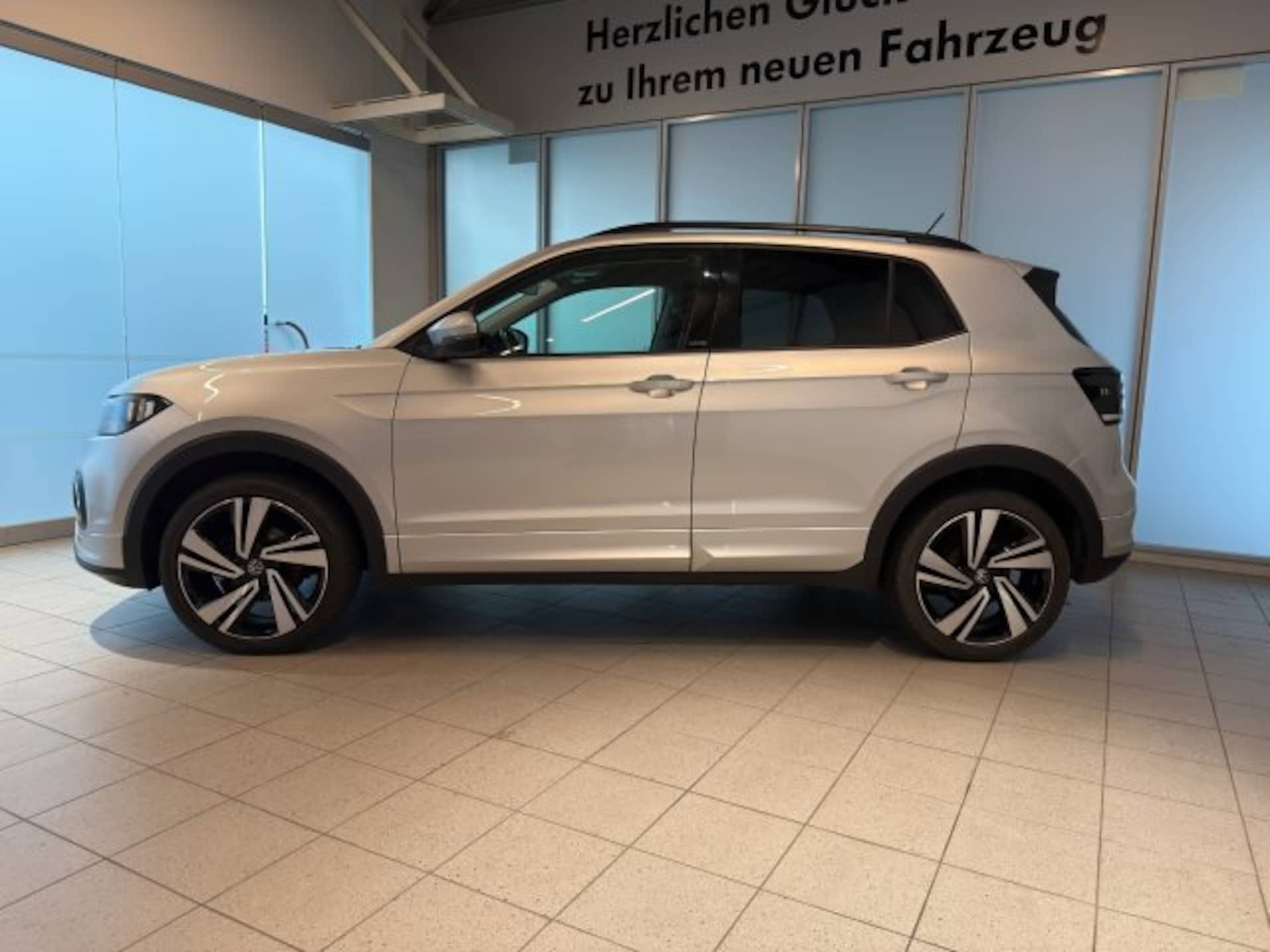 Volkswagen T-Cross United