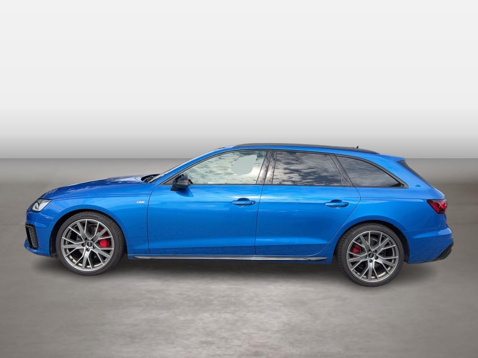Audi A4 Avant S line