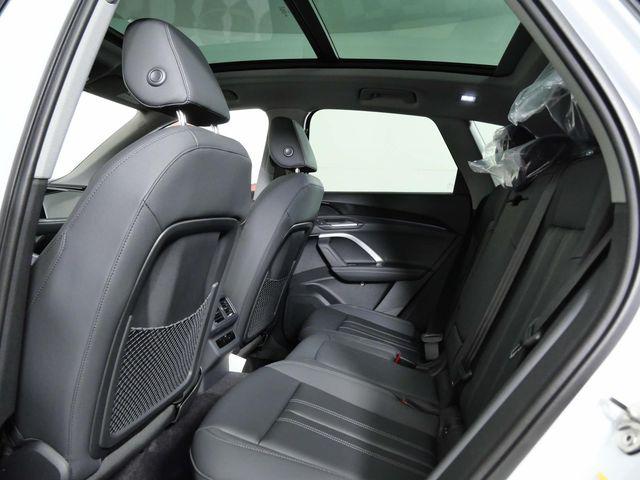 2025 Audi Q5 Premium - Photo 14