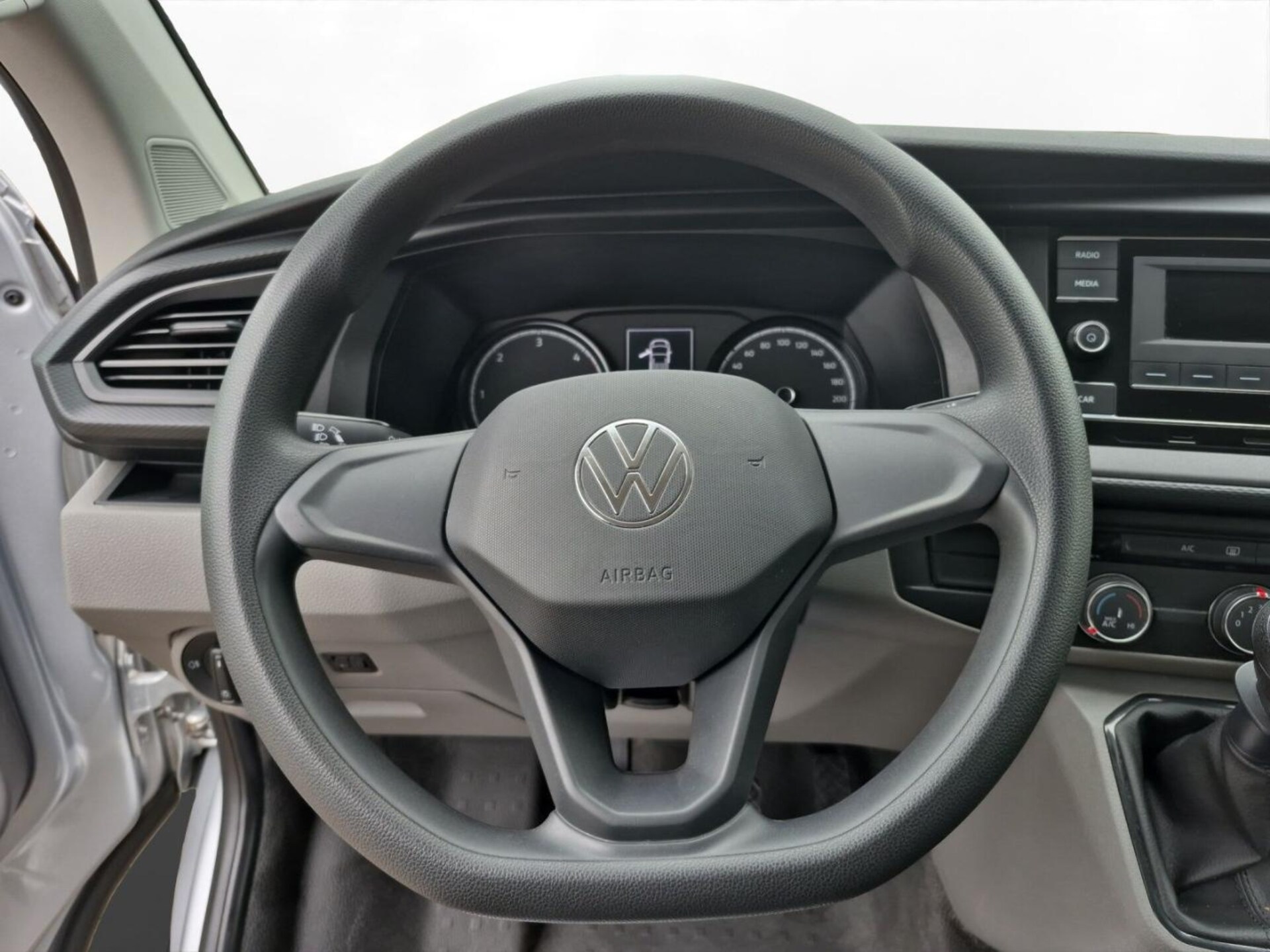 Volkswagen T6.1 Transporter Kombi kurzer Radstand