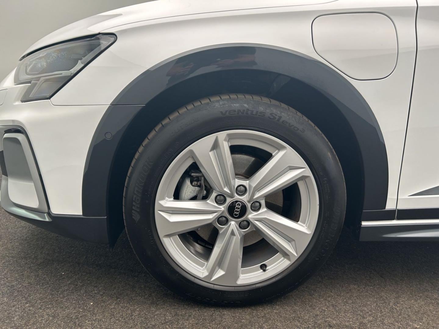 Bild über Audi A3 allstreet TFSI e 40 TFSI e S tronic - für weitere Informationen kontaktieren Sie den Audi Partner