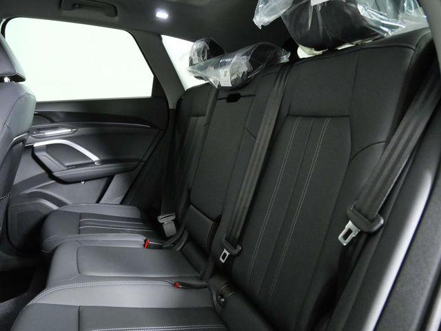2025 Audi Q5 Premium - Photo 15