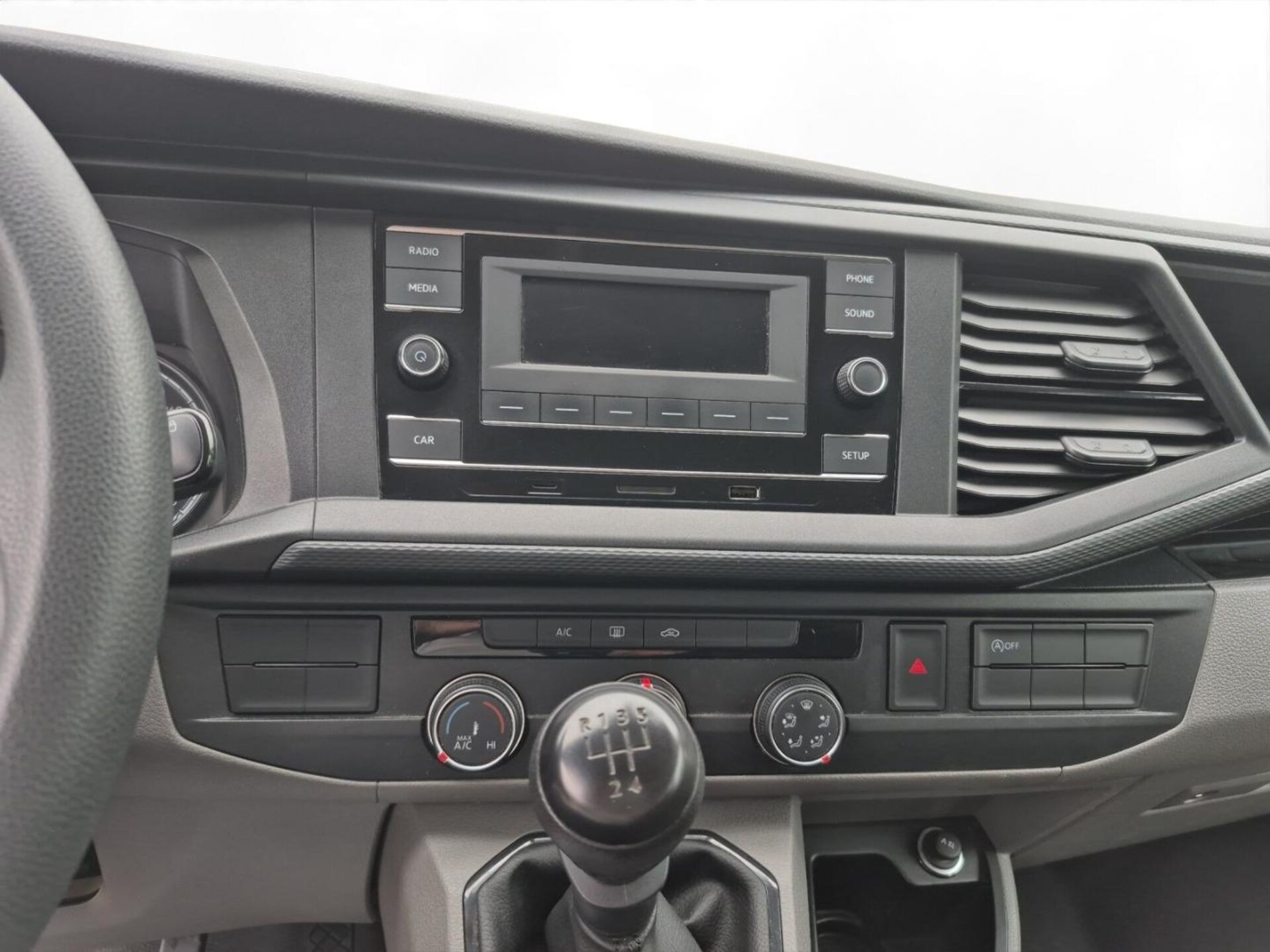 Volkswagen T6.1 Transporter Kombi kurzer Radstand