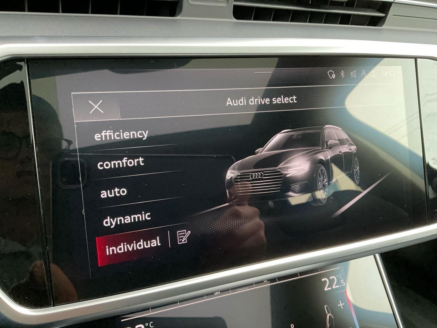 Bild über Audi A6 Avant advanced 35 TDI S tronic - für weitere Informationen kontaktieren Sie den Audi Partner