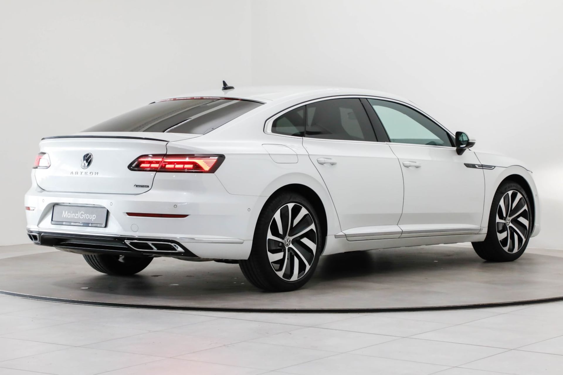 Volkswagen Arteon R-Line