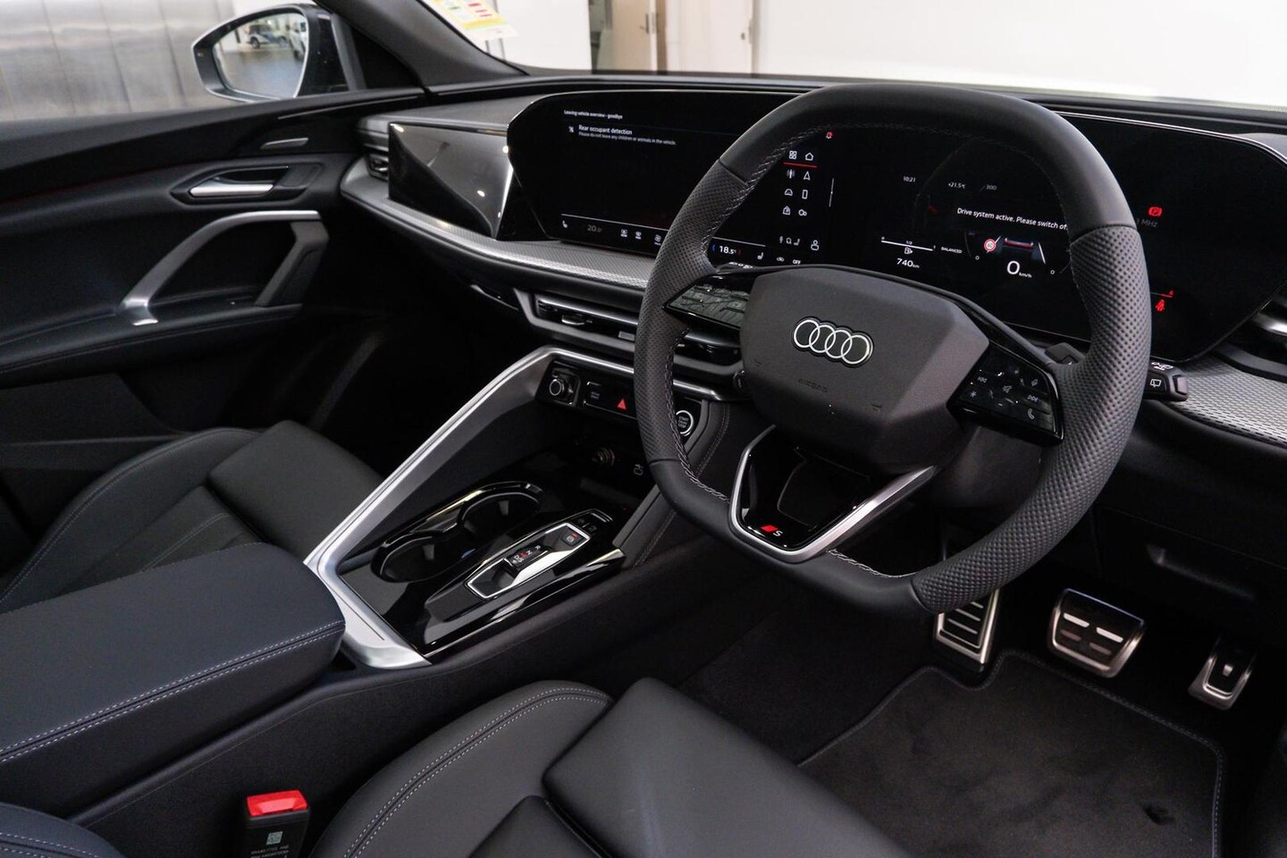 Image about Audi Q5 SUV TDI quattro 150 kW sport
