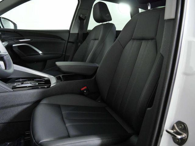 2025 Audi Q5 Premium - Photo 17