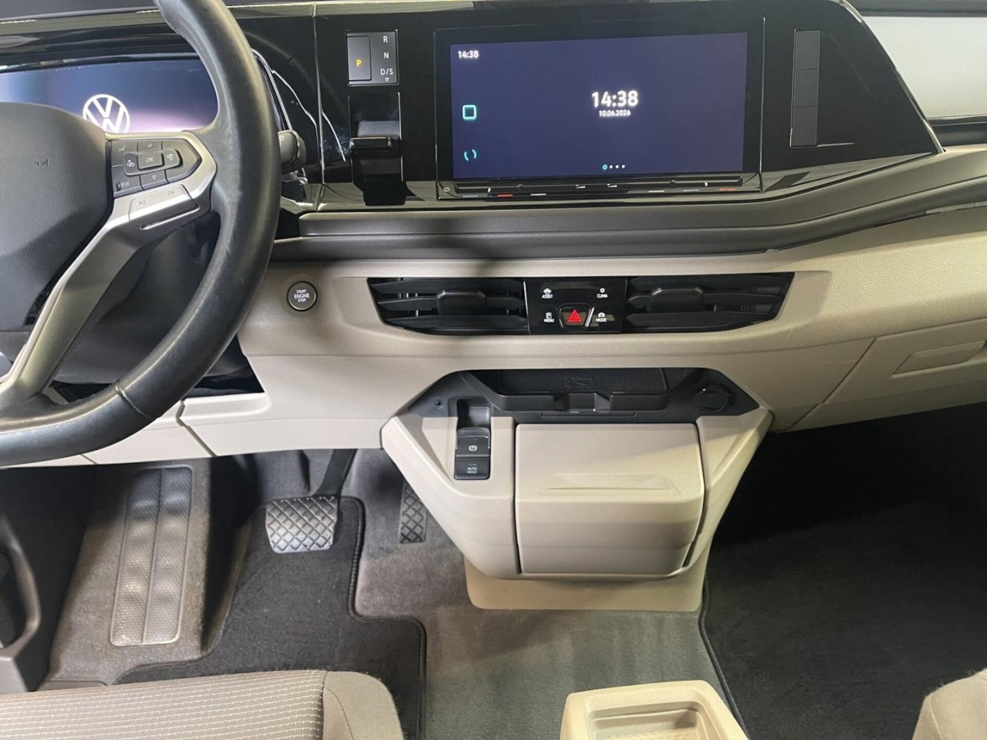 Volkswagen Multivan Basis-Modell