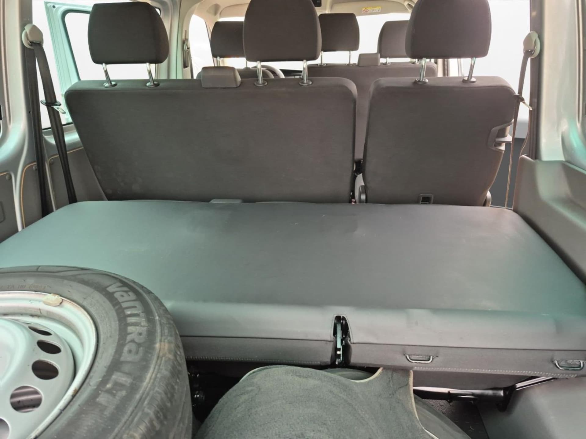 Volkswagen T6.1 Transporter Kombi kurzer Radstand