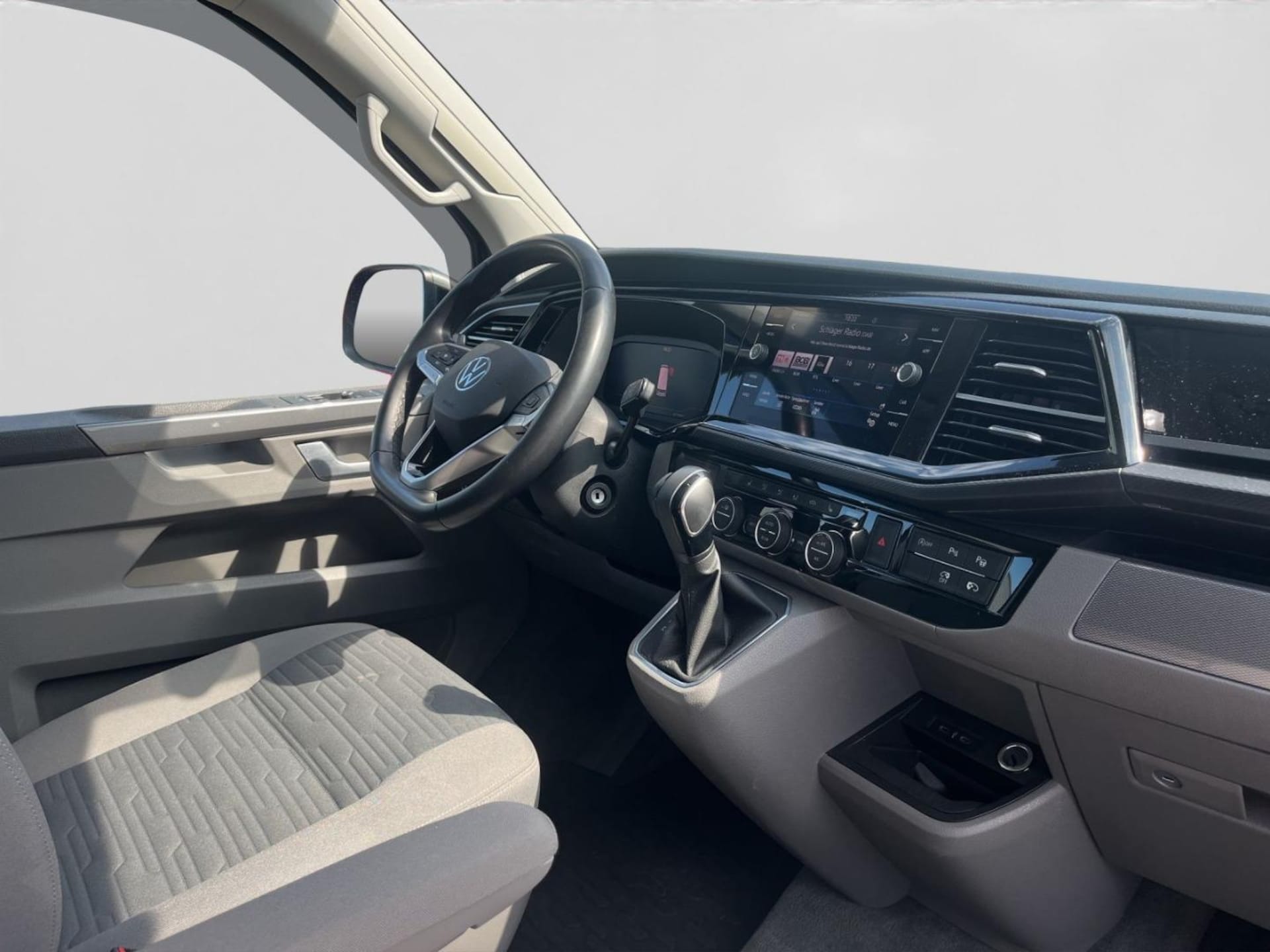 Volkswagen T6.1 California Ocean