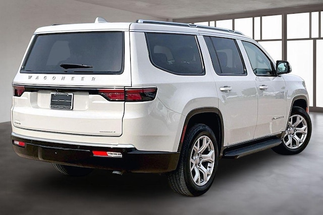 2022 Jeep Wagoneer