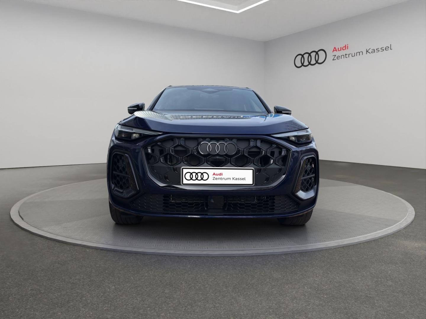 Bild über Audi Q5 SUV TFSI 150 kW S tronic - für weitere Informationen kontaktieren Sie den Audi Partner