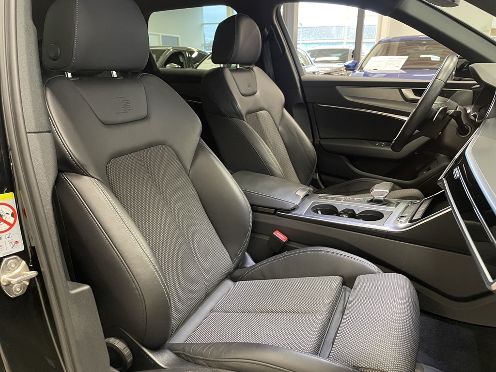Bild som visar Audi A6 Avant A6 Avant 40 TDI quattro S line 204 hk S tronic - för mer information kontakta din Audi Partner