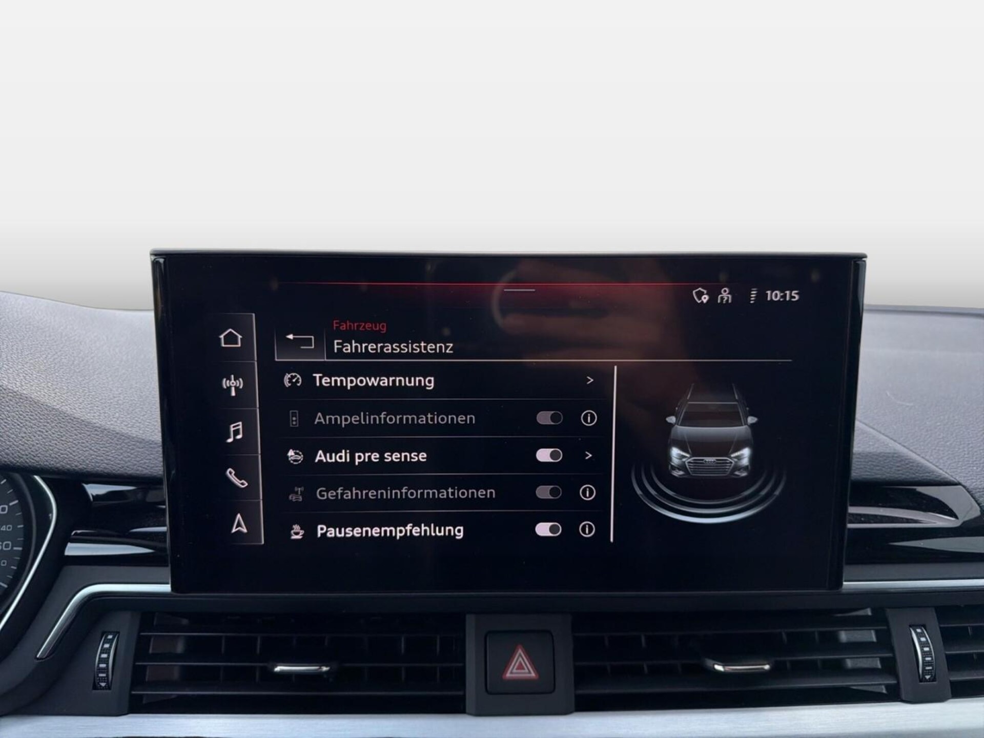 Audi A4 Avant S line