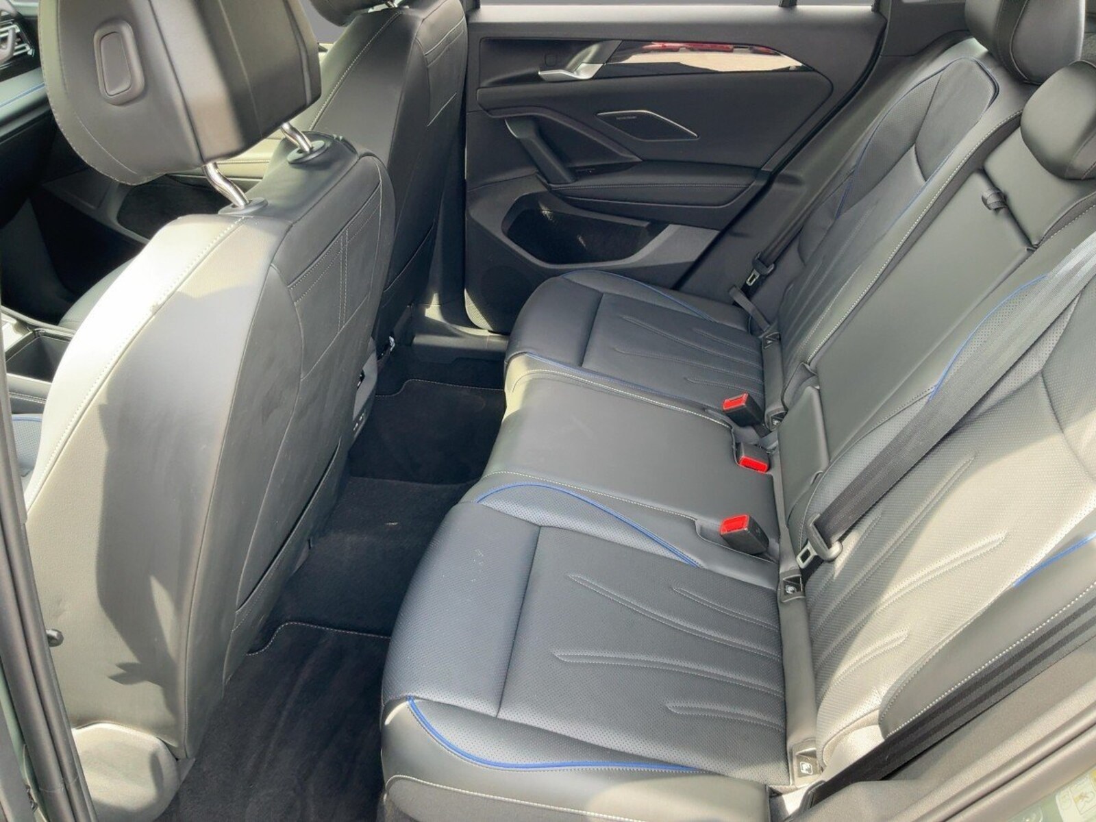 Volkswagen Tiguan – Bild 8