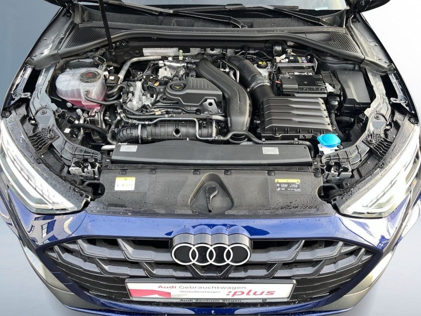 Bild über Audi A3 Limousine S line 30 TFSI S tronic - für weitere Informationen kontaktieren Sie den Audi Partner