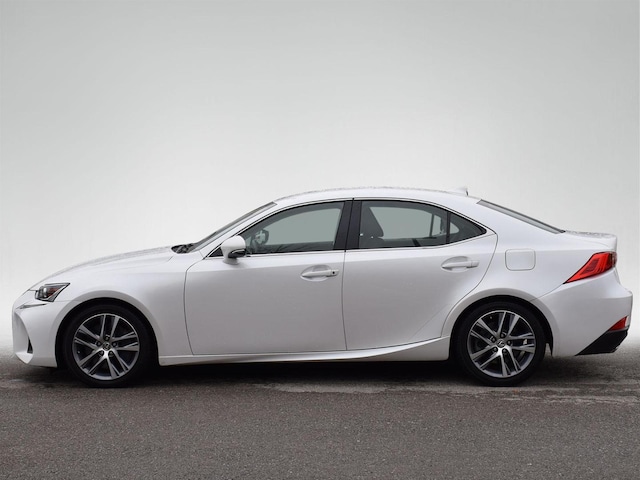 2018 Lexus IS 300