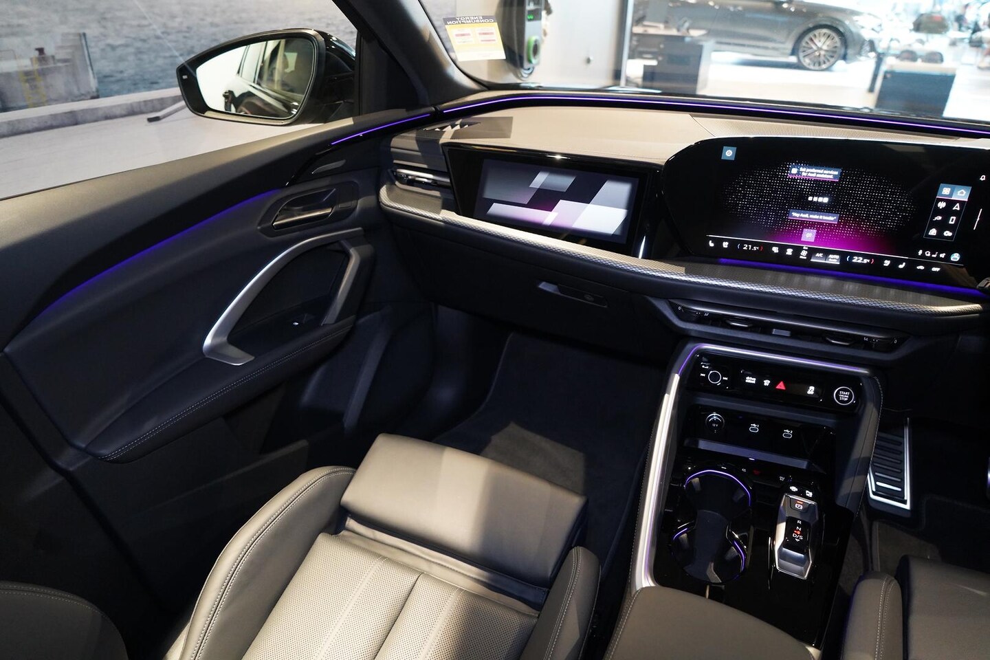 Image about Audi Q5 SUV e-hybrid quattro S tronic