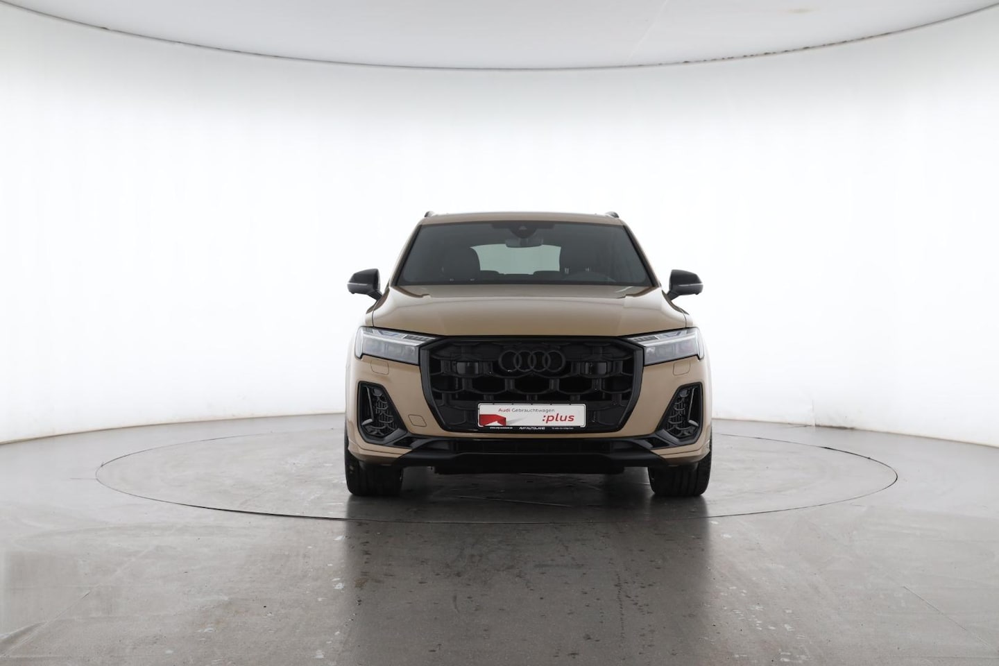 Bild über Audi SQ7 SUV TFSI quattro 373 kW tiptronic - für weitere Informationen kontaktieren Sie den Audi Partner