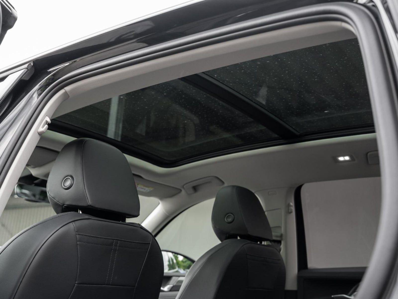 Volkswagen Tiguan – Bild 12