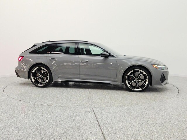 2025 Audi RS6 Avant performance