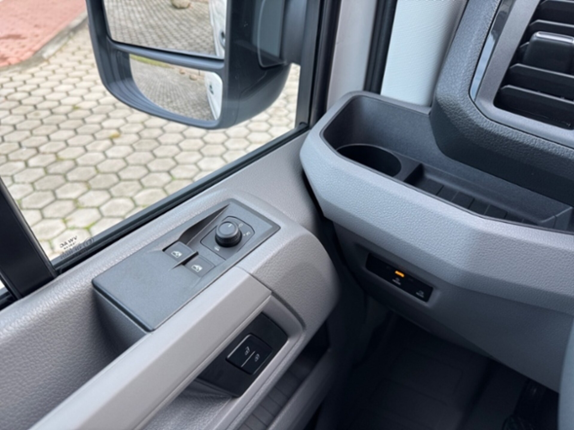 Volkswagen Crafter Kasten mittlerer Radstand