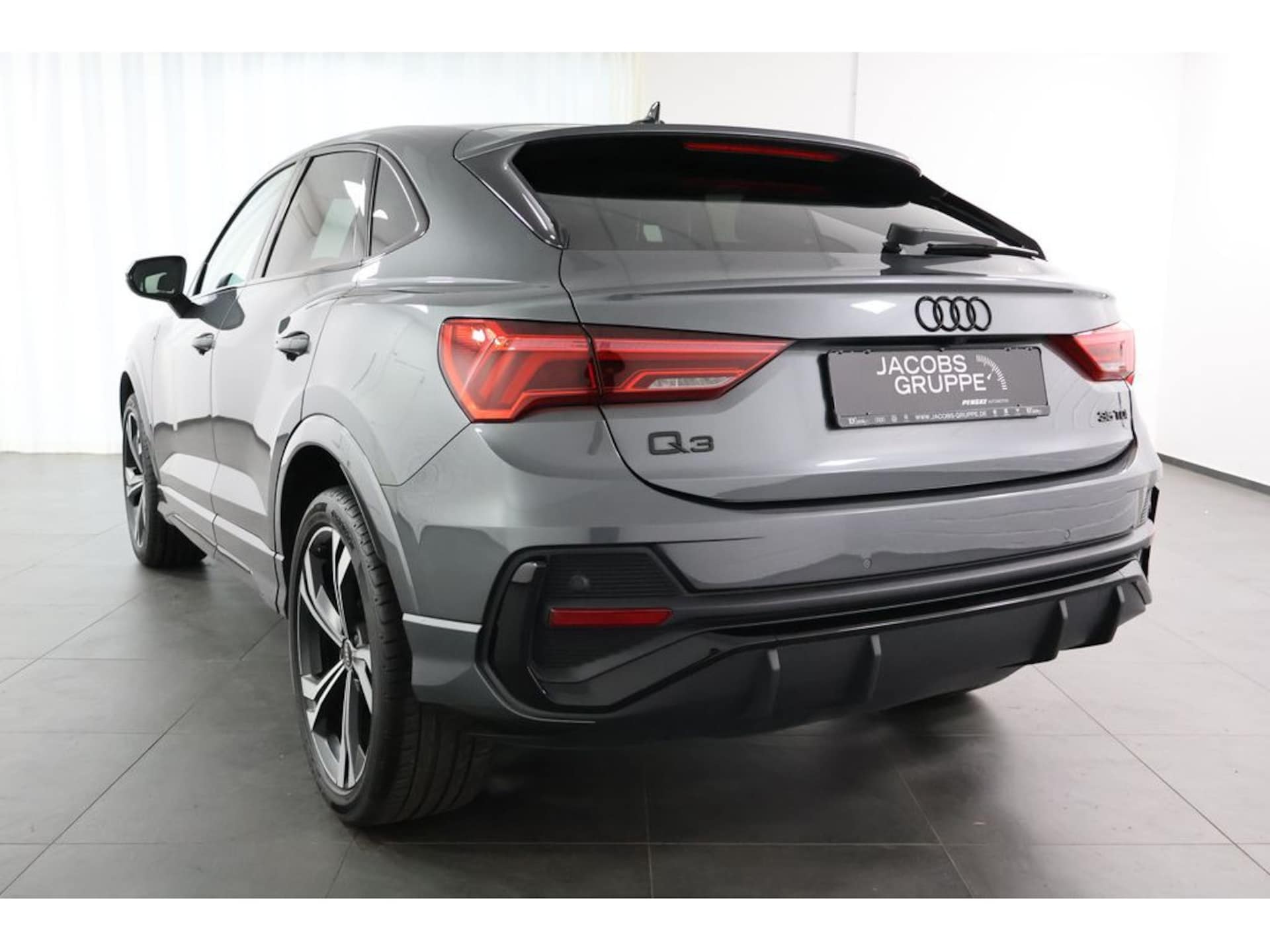 Audi Q3 Sportback S line