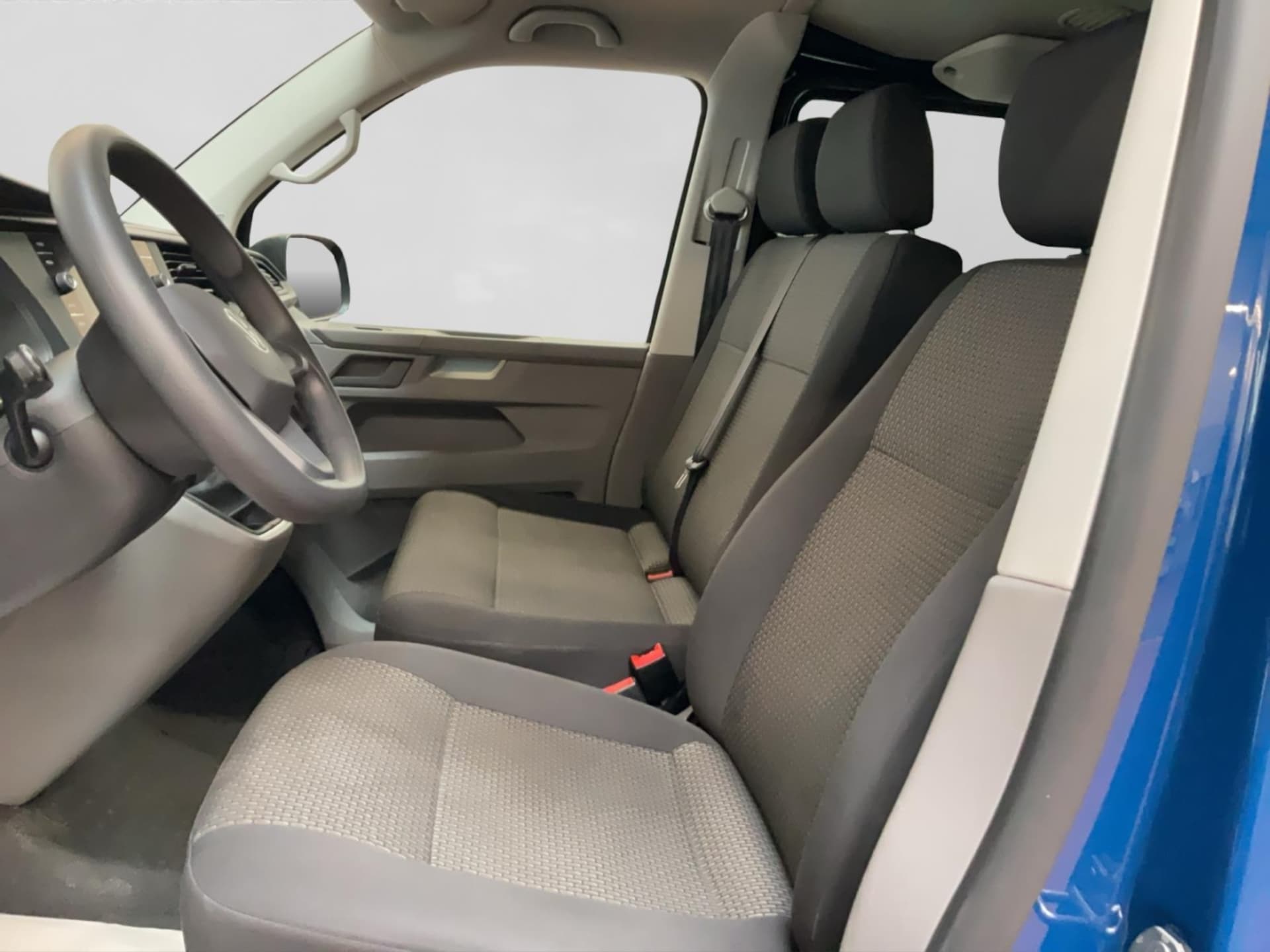 Volkswagen T6.1 Transporter Kombi langer Radstand