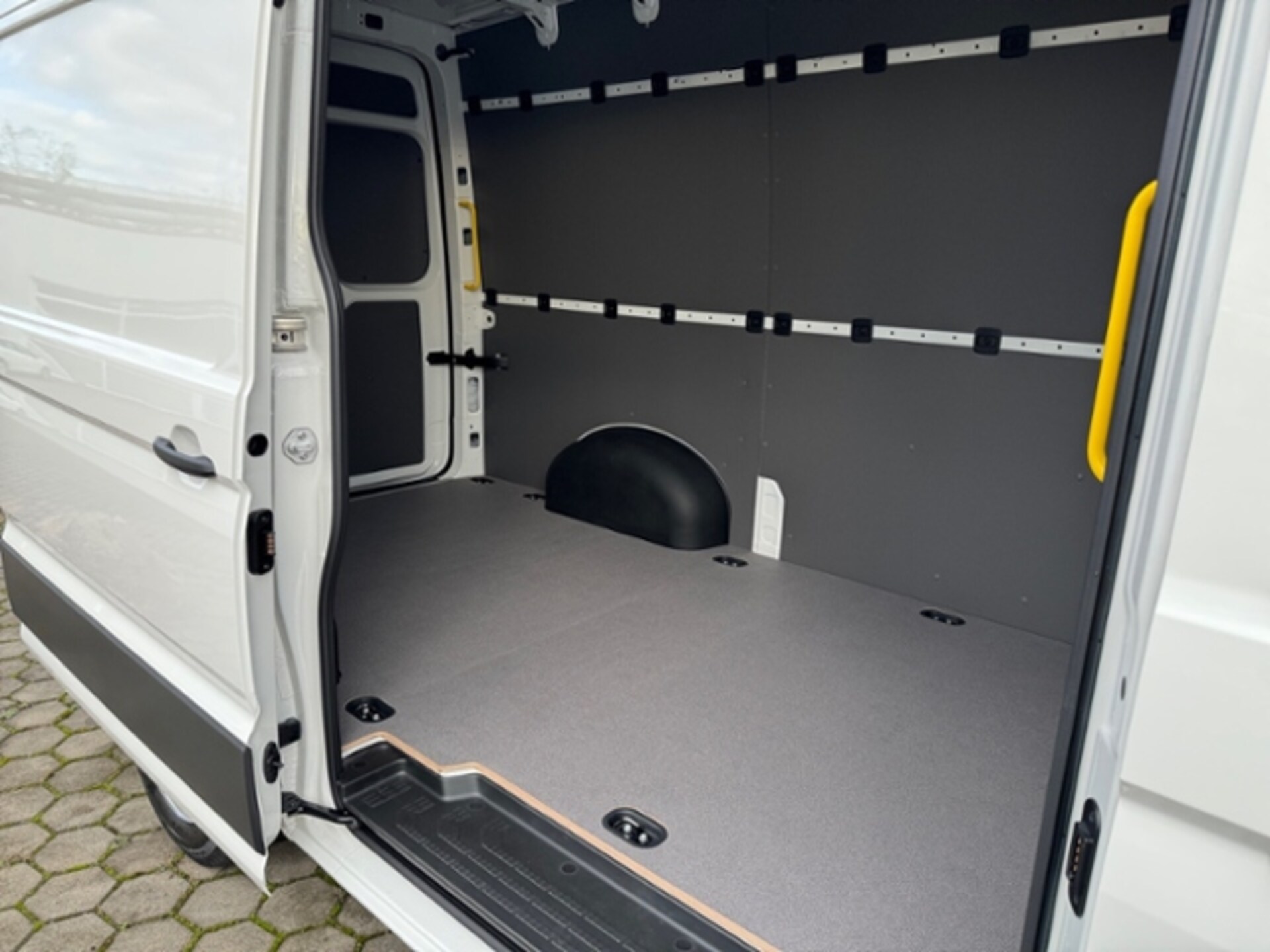 Volkswagen Crafter Kasten mittlerer Radstand
