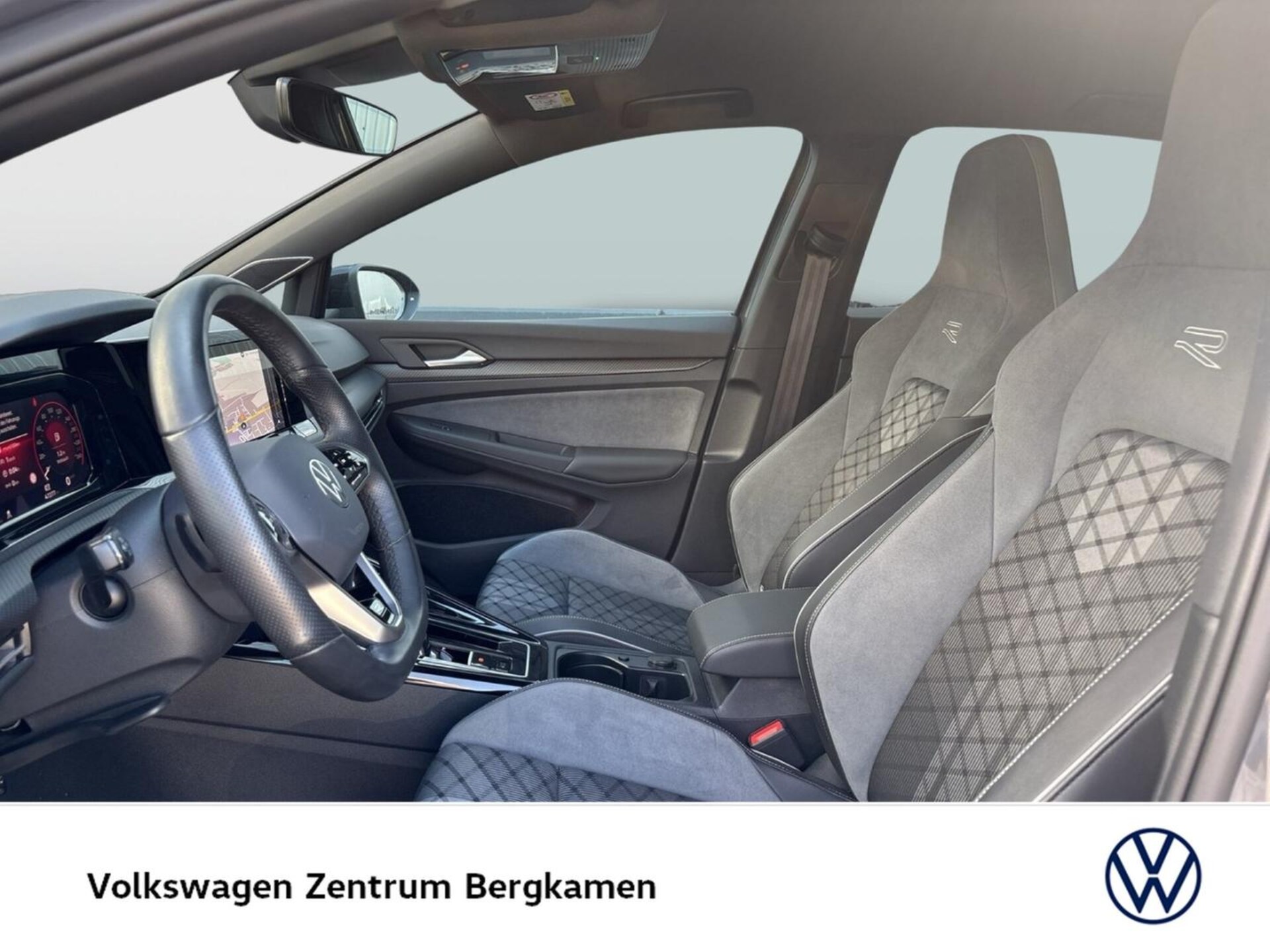 Volkswagen Golf R-Line