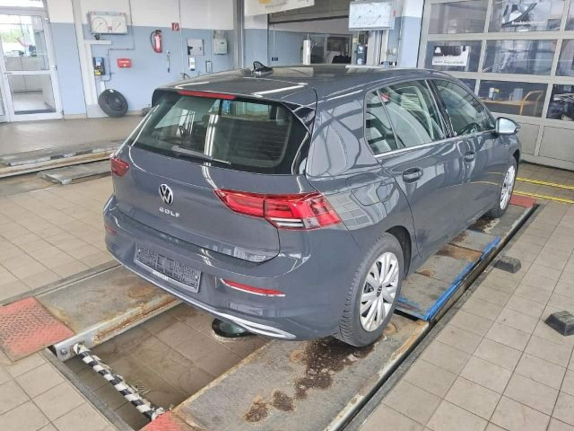 Volkswagen Golf Style