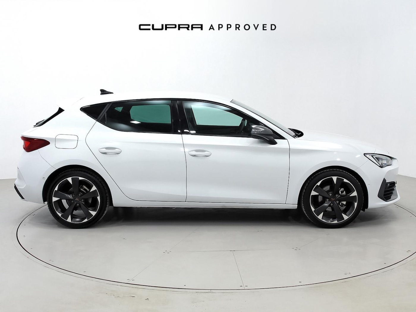CUPRA Leon León 1.5 eTSI DSG 110 kW (150 CV) — photo 4