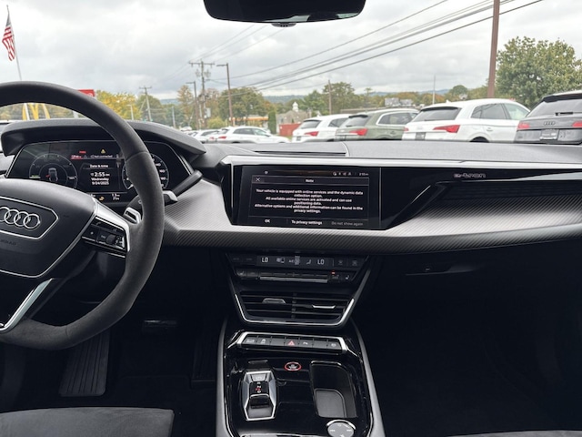 2023 Audi e-tron GT Premium Plus - Photo 14