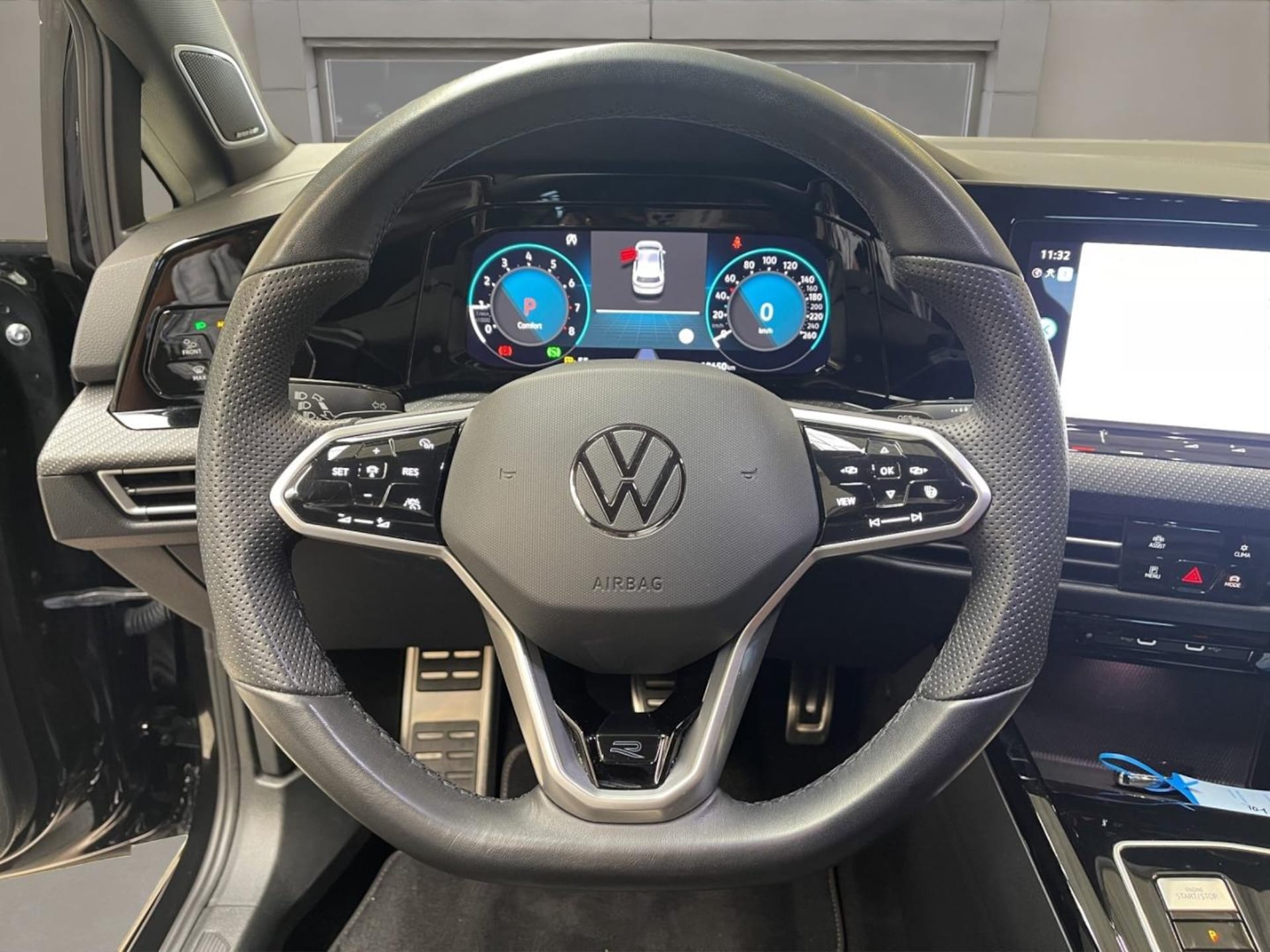 Volkswagen Golf R-Line