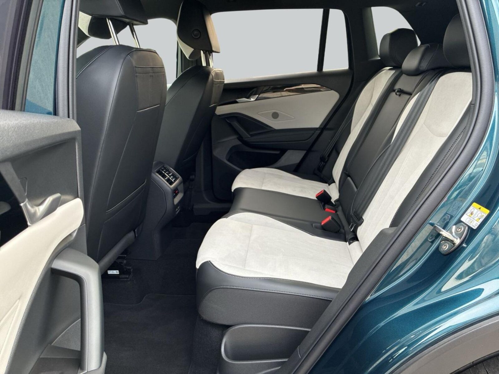Volkswagen Tiguan – Bild 11
